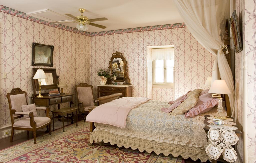 Garth Woodside Mansion Bed And Breakfast 해니벌 객실 사진